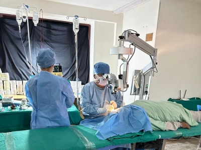 32 cataract program